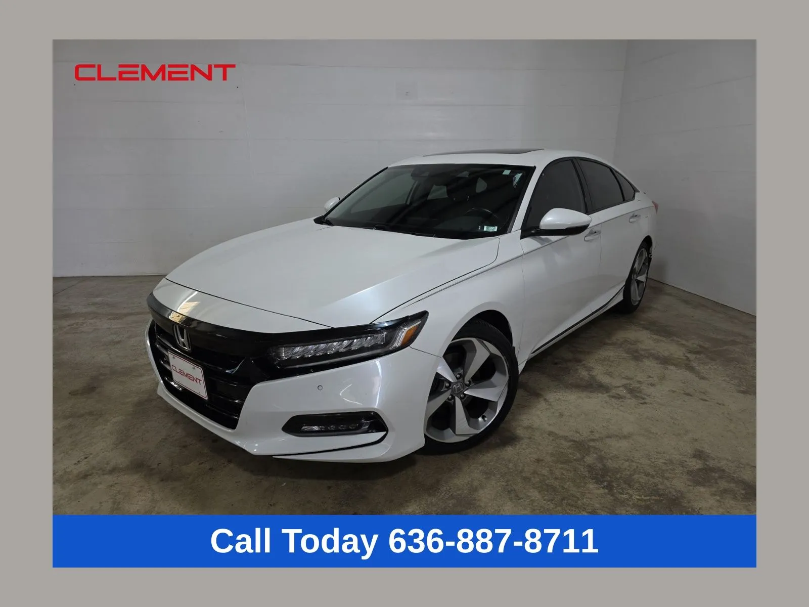 White 2018 Honda Accord Touring 2.0T for sale in Wentzville, MO