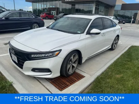 Beige 2018 Honda Accord Touring 2.0T for sale in Wentzville, MO