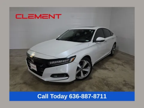 White 2018 Honda Accord Touring 2.0T for sale in Wentzville, MO