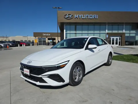 White 2025 Hyundai Elantra SE for sale in Wentzville, MO