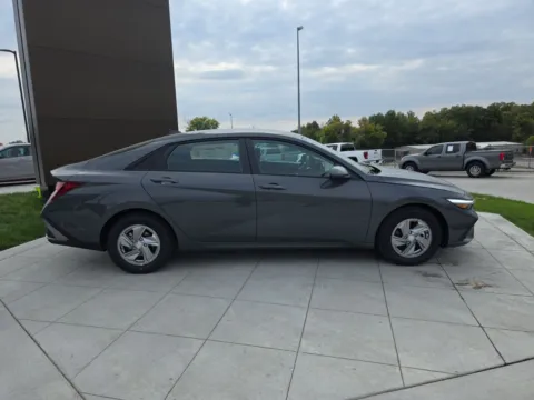 More photos of 2025 Hyundai Elantra SE at Clement Hyundai, MO