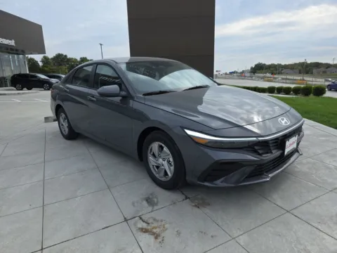 Another view of 2025 Hyundai Elantra SE for sale in Wentzville, MO at Clement Hyundai