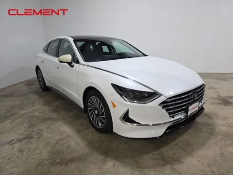 Another view of 2022 Hyundai Sonata Hybrid Limited for sale in Wentzville, MO at Clement Hyundai