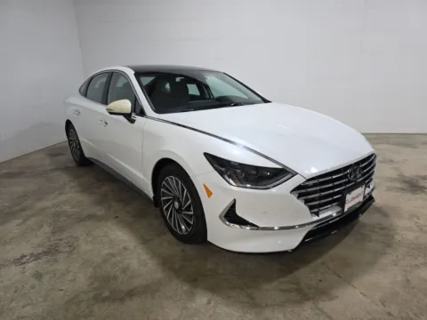 Another view of 2022 Hyundai Sonata Hybrid Limited for sale in Wentzville, MO at Clement Hyundai