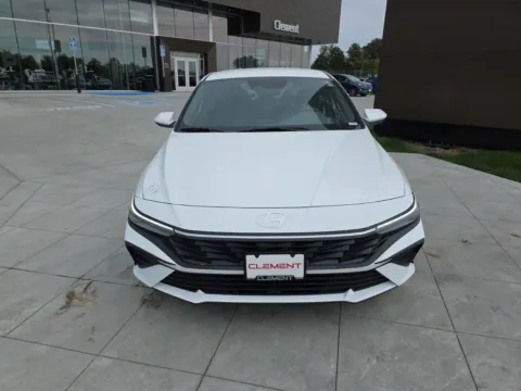 Photos of 2025 Hyundai Elantra SE for sale in Wentzville, MO at Clement Hyundai
