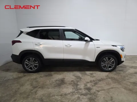 More photos of 2021 Kia Seltos S at Clement Hyundai, MO