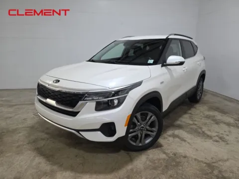 White 2021 Kia Seltos S for sale in Wentzville, MO