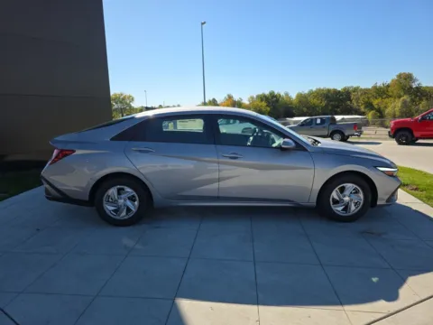 More photos of 2025 Hyundai Elantra SE at Clement Hyundai, MO