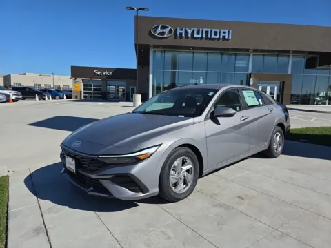 Gray 2025 Hyundai Elantra SE for sale in Wentzville, MO