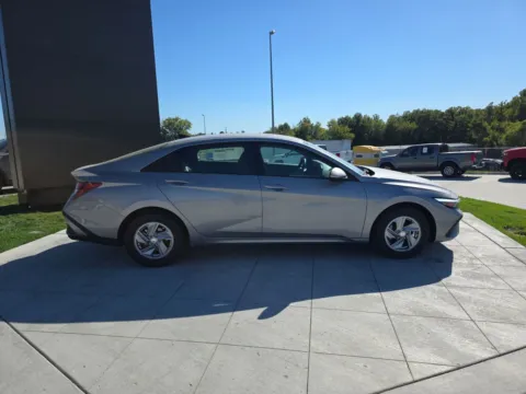 More photos of 2025 Hyundai Elantra SE at Clement Hyundai, MO