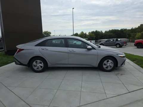 More photos of 2025 Hyundai Elantra SE at Clement Hyundai, MO