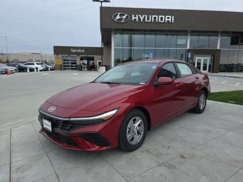 Red 2025 Hyundai Elantra SE for sale in Wentzville, MO