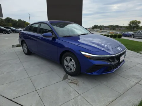 Another view of 2025 Hyundai Elantra SE for sale in Wentzville, MO at Clement Hyundai