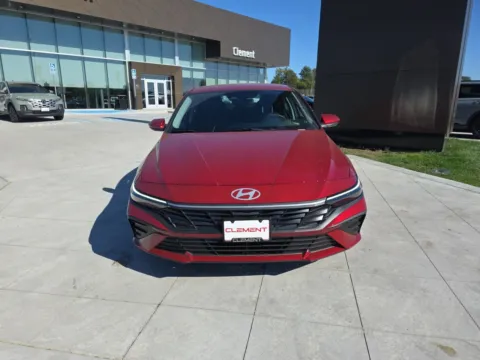 Photos of 2025 Hyundai Elantra SE for sale in Wentzville, MO at Clement Hyundai