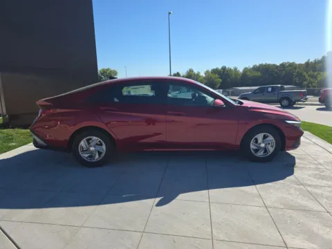 More photos of 2025 Hyundai Elantra SE at Clement Hyundai, MO
