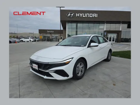 White 2025 Hyundai Elantra SE for sale in Wentzville, MO