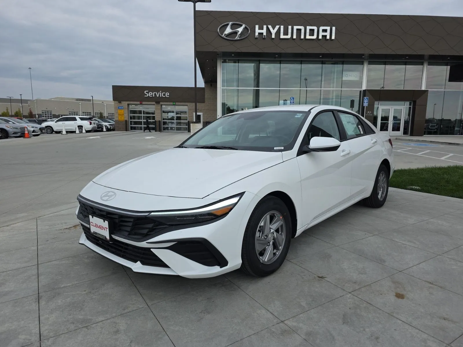 White 2025 Hyundai Elantra SE for sale in Wentzville, MO