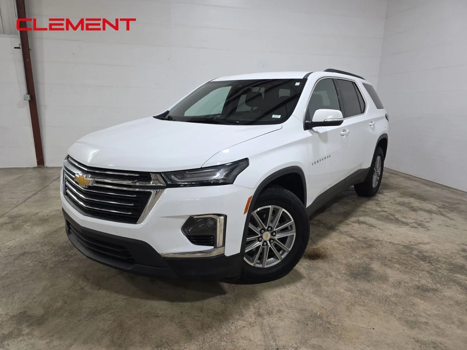 White 2023 Chevrolet Traverse LT for sale in Wentzville, MO
