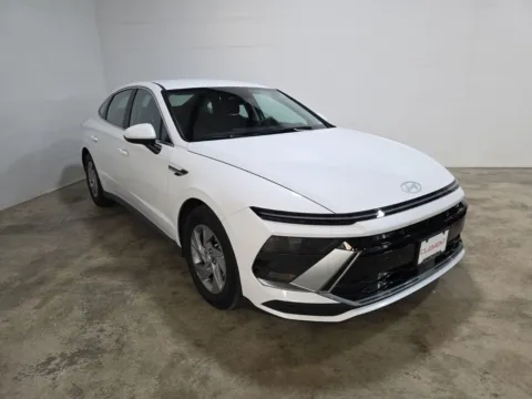 Another view of 2025 Hyundai Sonata SE for sale in Wentzville, MO at Clement Hyundai