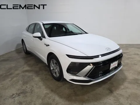 Another view of 2025 Hyundai Sonata SE for sale in Wentzville, MO at Clement Hyundai