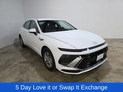 Another view of 2025 Hyundai Sonata SE for sale in Wentzville, MO at Clement Hyundai