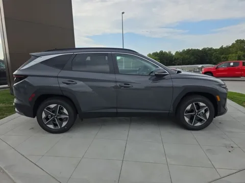 More photos of 2025 Hyundai Tucson SEL Convenience at Clement Hyundai, MO