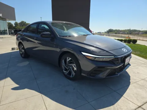Another view of 2025 Hyundai Elantra SEL Sport for sale in Wentzville, MO at Clement Hyundai