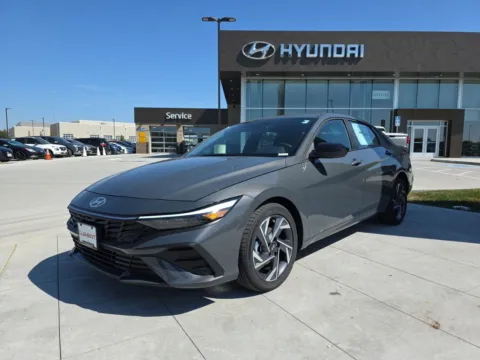 Gray 2025 Hyundai Elantra SEL Sport for sale in Wentzville, MO