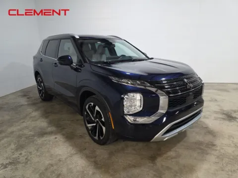 Another view of 2023 Mitsubishi Outlander SEL Black Edition for sale in Wentzville, MO at Clement Hyundai