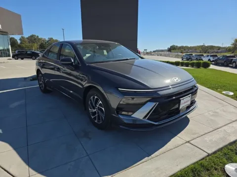 Another view of 2026 Hyundai Sonata Hybrid Blue for sale in Wentzville, MO at Clement Hyundai