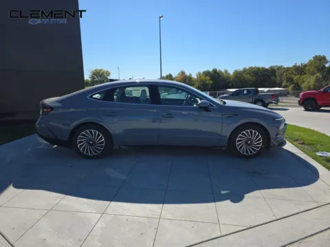 More photos of 2026 Hyundai Sonata Hybrid Limited at Clement Hyundai, MO