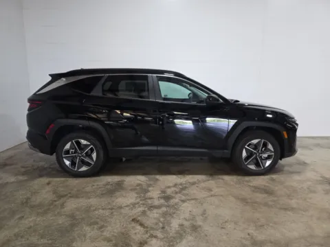 More photos of 2025 Hyundai Tucson SEL at Clement Hyundai, MO