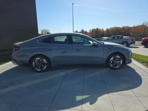 More photos of 2026 Hyundai Sonata SEL at Clement Hyundai, MO