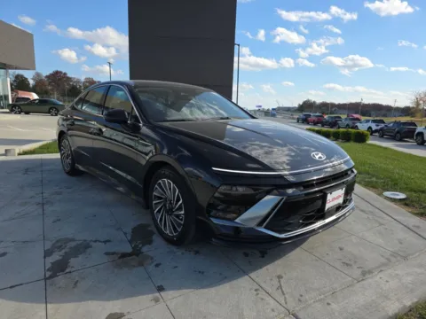 Another view of 2026 Hyundai Sonata Hybrid SEL for sale in Wentzville, MO at Clement Hyundai