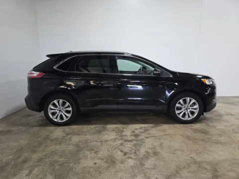 More photos of 2020 Ford Edge Titanium at Clement Hyundai, MO