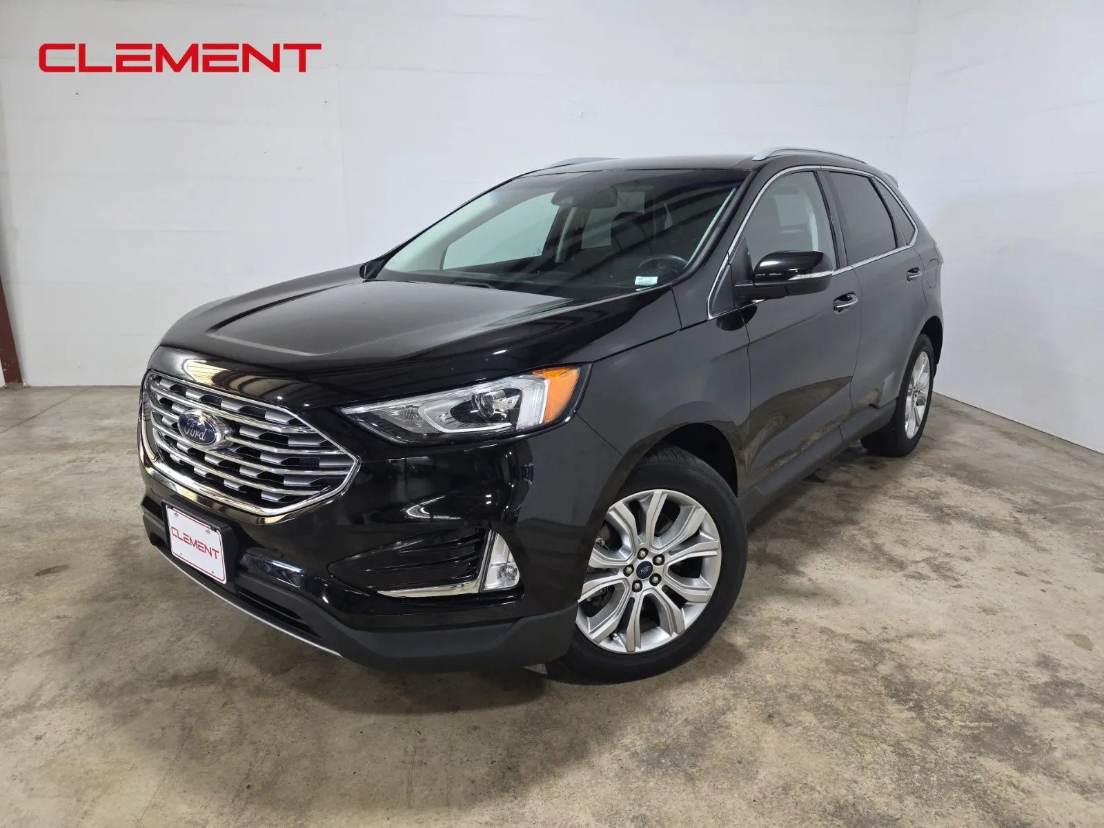 Black 2020 Ford Edge Titanium for sale in Wentzville, MO