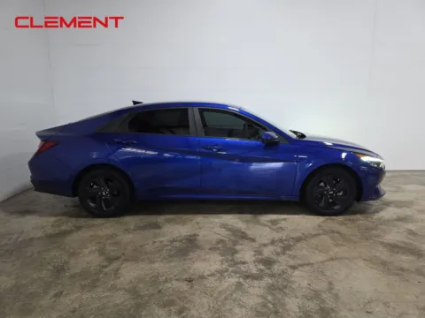 More photos of 2022 Hyundai Elantra SEL at Clement Hyundai, MO