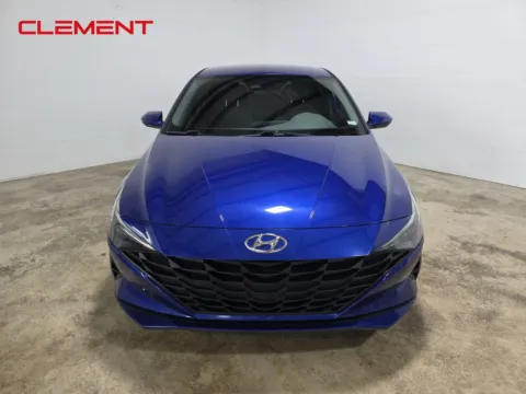 Photos of 2022 Hyundai Elantra SEL for sale in Wentzville, MO at Clement Hyundai