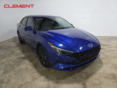 Another view of 2022 Hyundai Elantra SEL for sale in Wentzville, MO at Clement Hyundai
