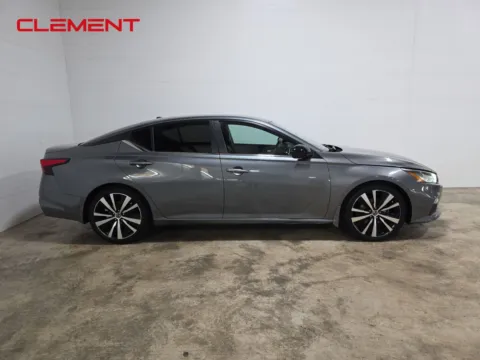More photos of 2020 Nissan Altima 2.5 SR at Clement Hyundai, MO