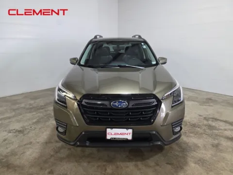 Photos of 2022 Subaru Forester Limited for sale in Wentzville, MO at Clement Hyundai