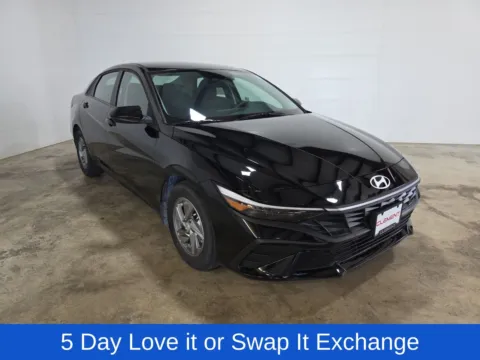 Another view of 2025 Hyundai Elantra SE for sale in Wentzville, MO at Clement Hyundai