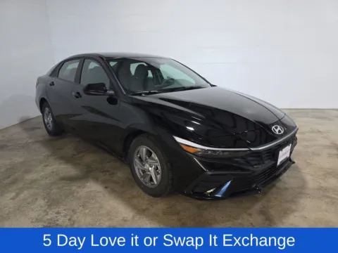 Another view of 2025 Hyundai Elantra SE for sale in Wentzville, MO at Clement Hyundai