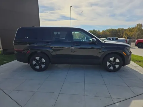More photos of 2026 Hyundai Santa Fe Hybrid SE at Clement Hyundai, MO