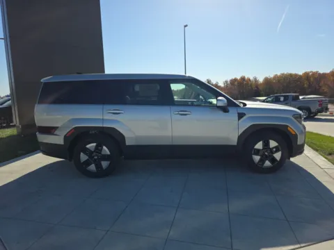 More photos of 2026 Hyundai Santa Fe Hybrid SE at Clement Hyundai, MO