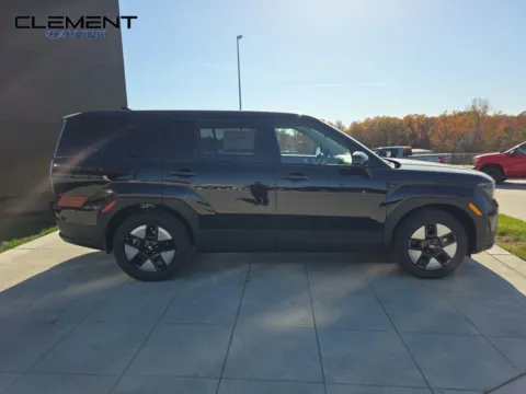 More photos of 2026 Hyundai Santa Fe Hybrid SE at Clement Hyundai, MO