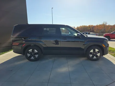 More photos of 2026 Hyundai Santa Fe Hybrid SE at Clement Hyundai, MO