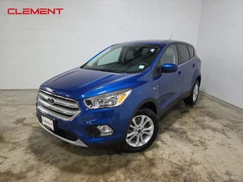 Blue 2019 Ford Escape SE for sale in Wentzville, MO