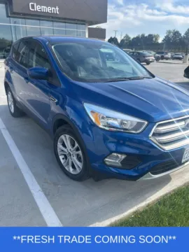 Blue 2019 Ford Escape SE for sale in Wentzville, MO