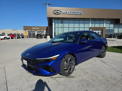 Blue 2024 Hyundai Elantra SEL for sale in Wentzville, MO